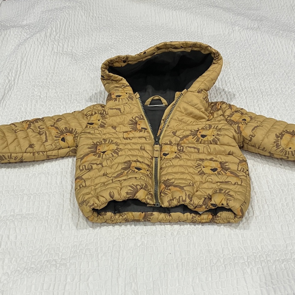 Infants Adorable Lion Print Quilted Jacket